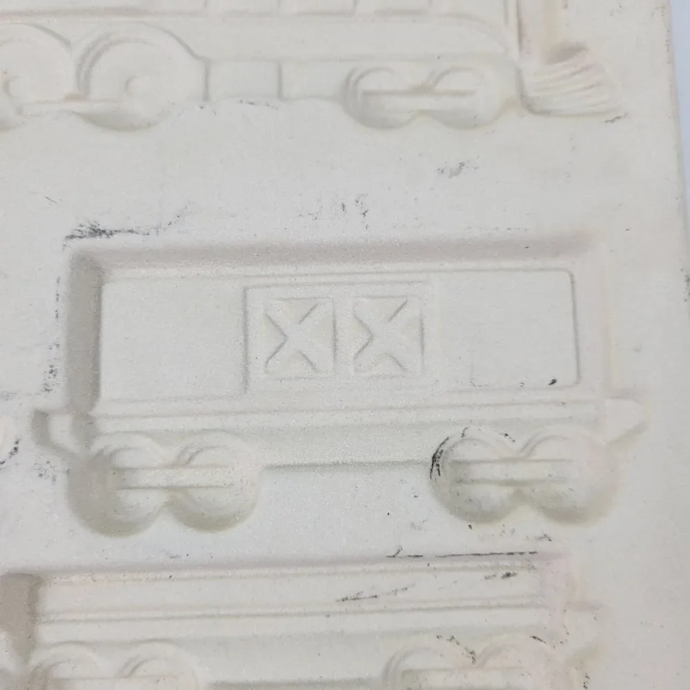 The Pampered Chef‎ 1998 Gingerbread Train Stoneware Mold